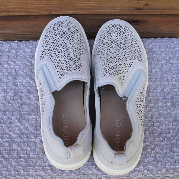 NWOB Vionic Kimmie Perf Sneakers - Picture 3 of 8